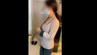 高档按摩房桑拿妹，口交操逼一条龙，活是一级棒！
